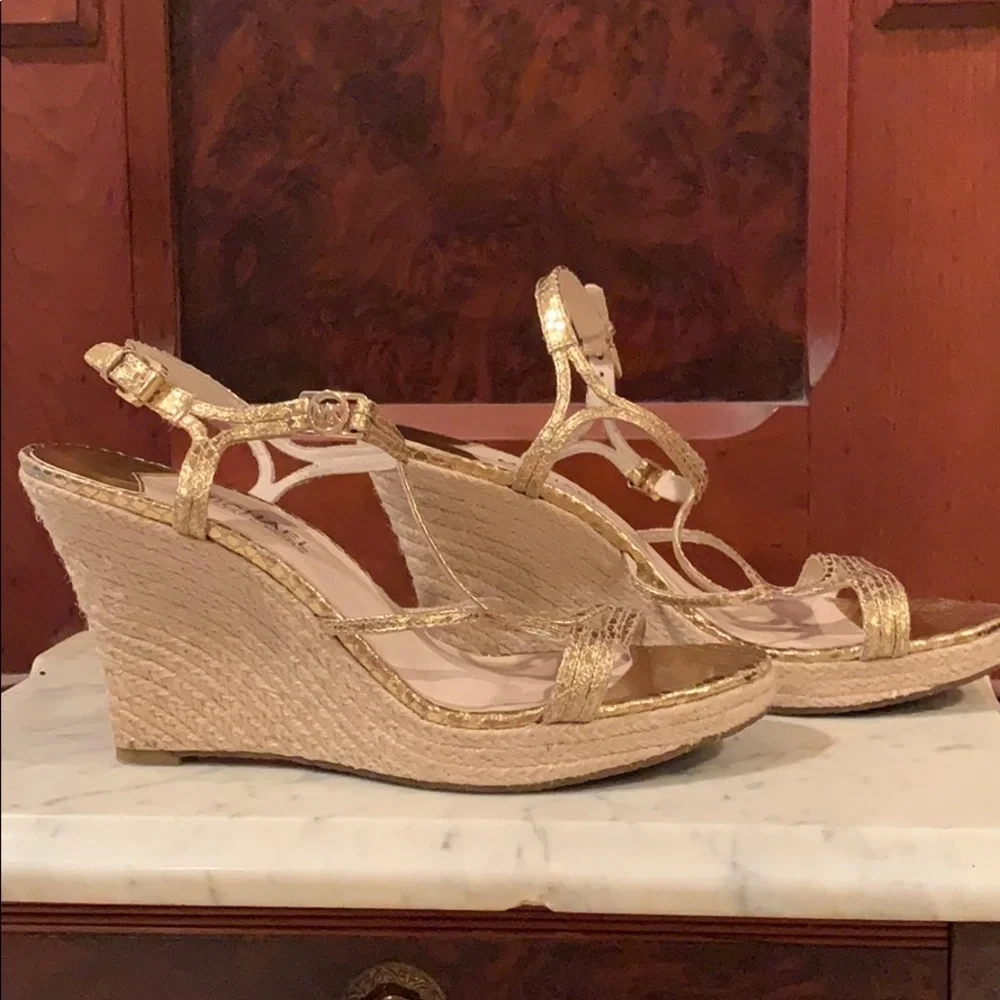 Like New Michael Kors Wedges